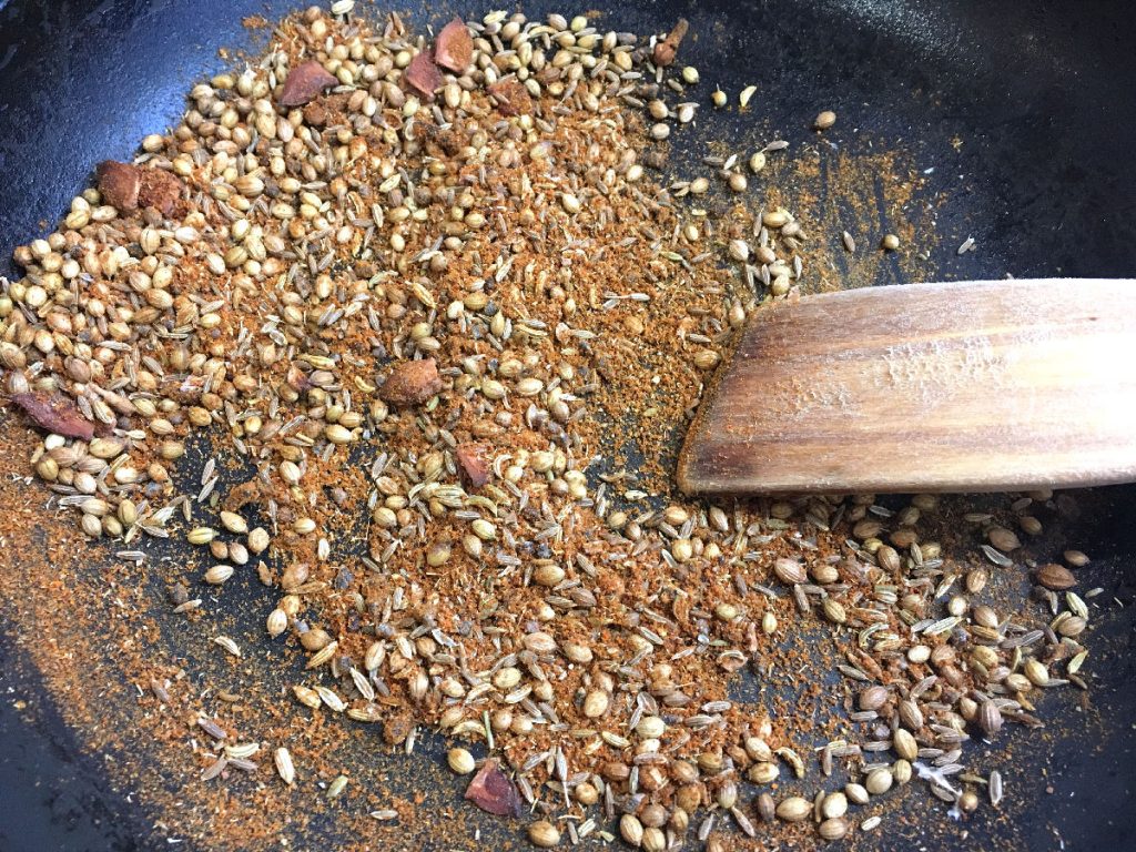 spices-toasting